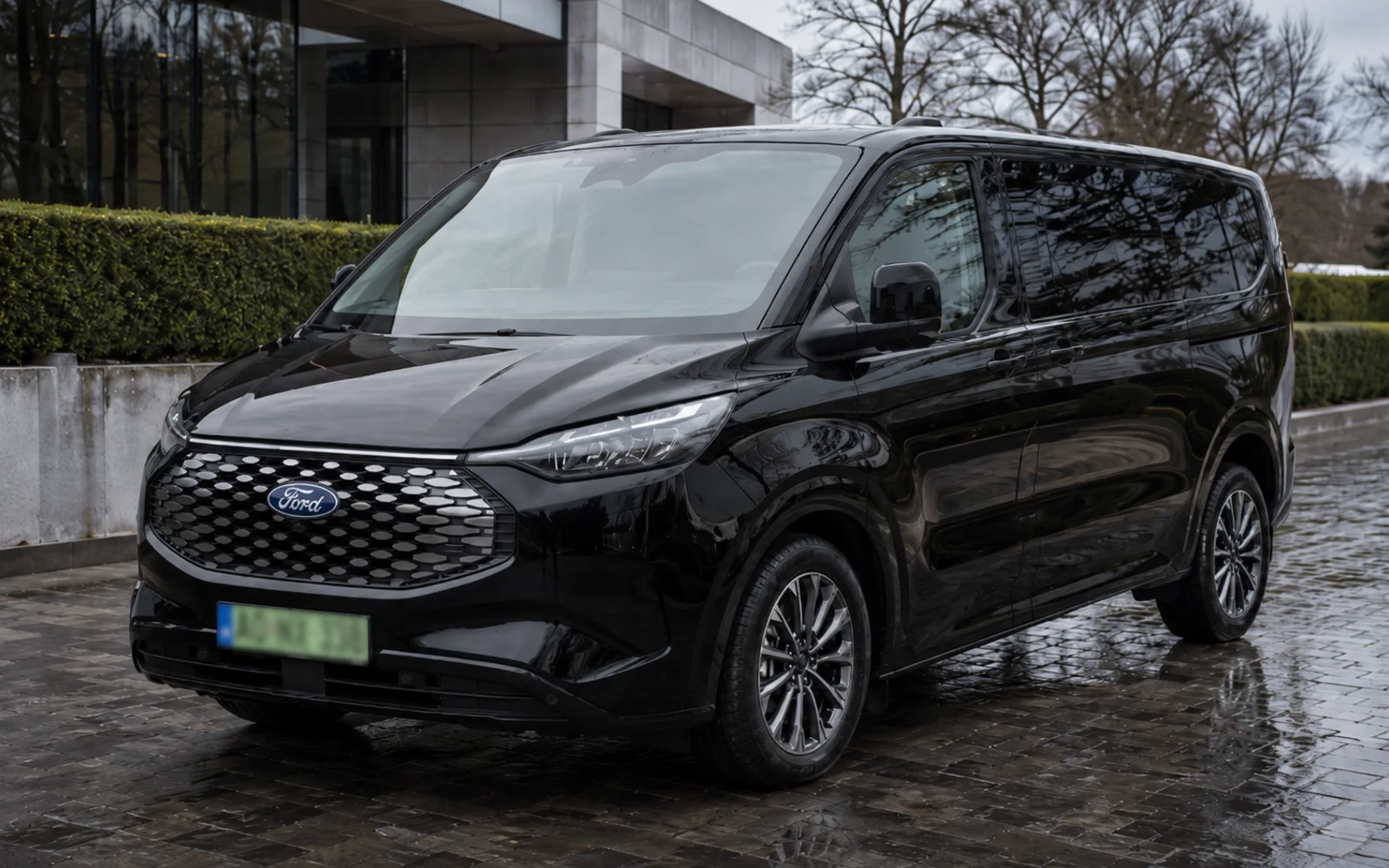 Ford Transit kísérőautó